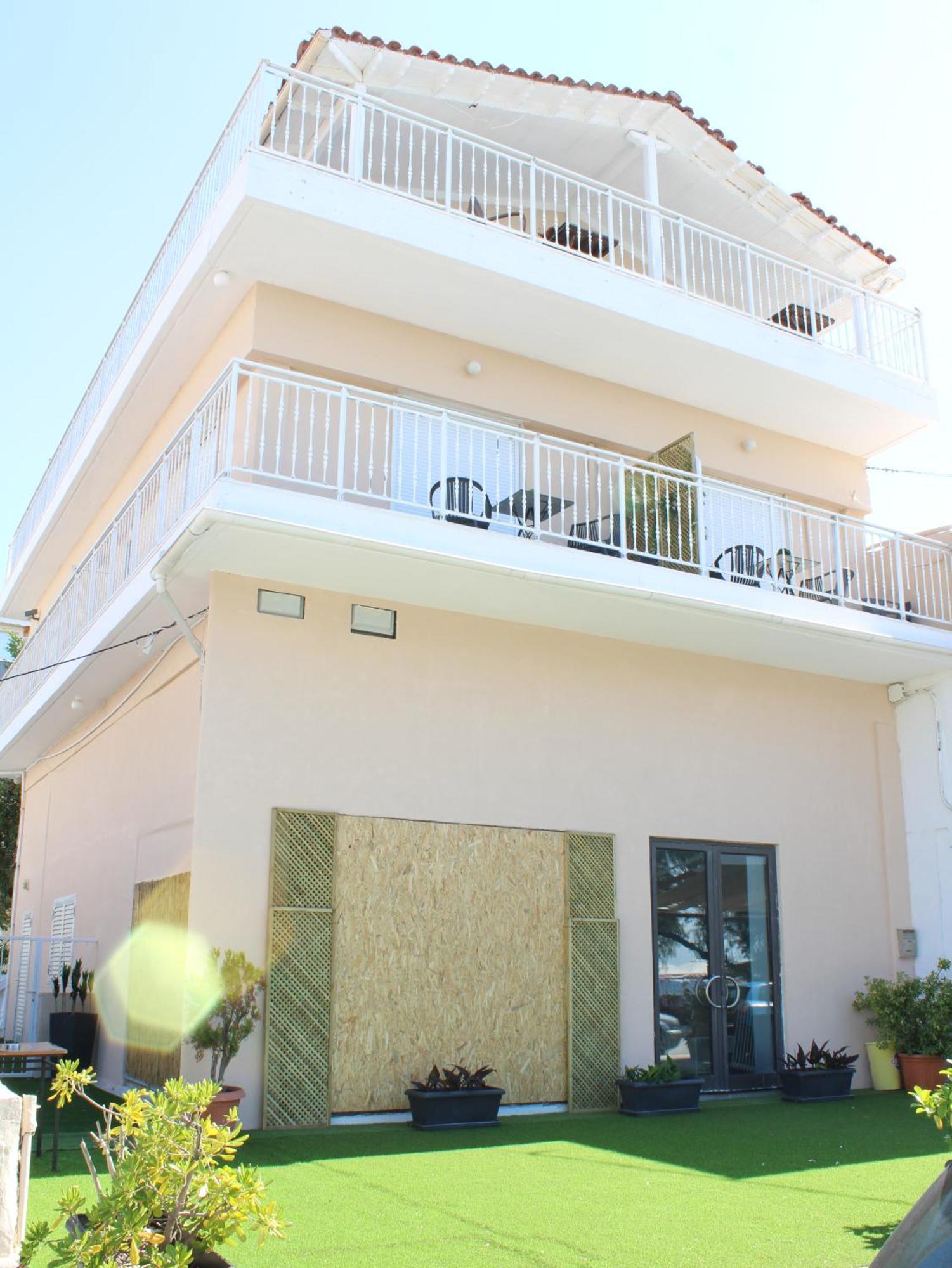 Sunshine Apartments By The Sea Skála Neón Epivatón 外观 照片
